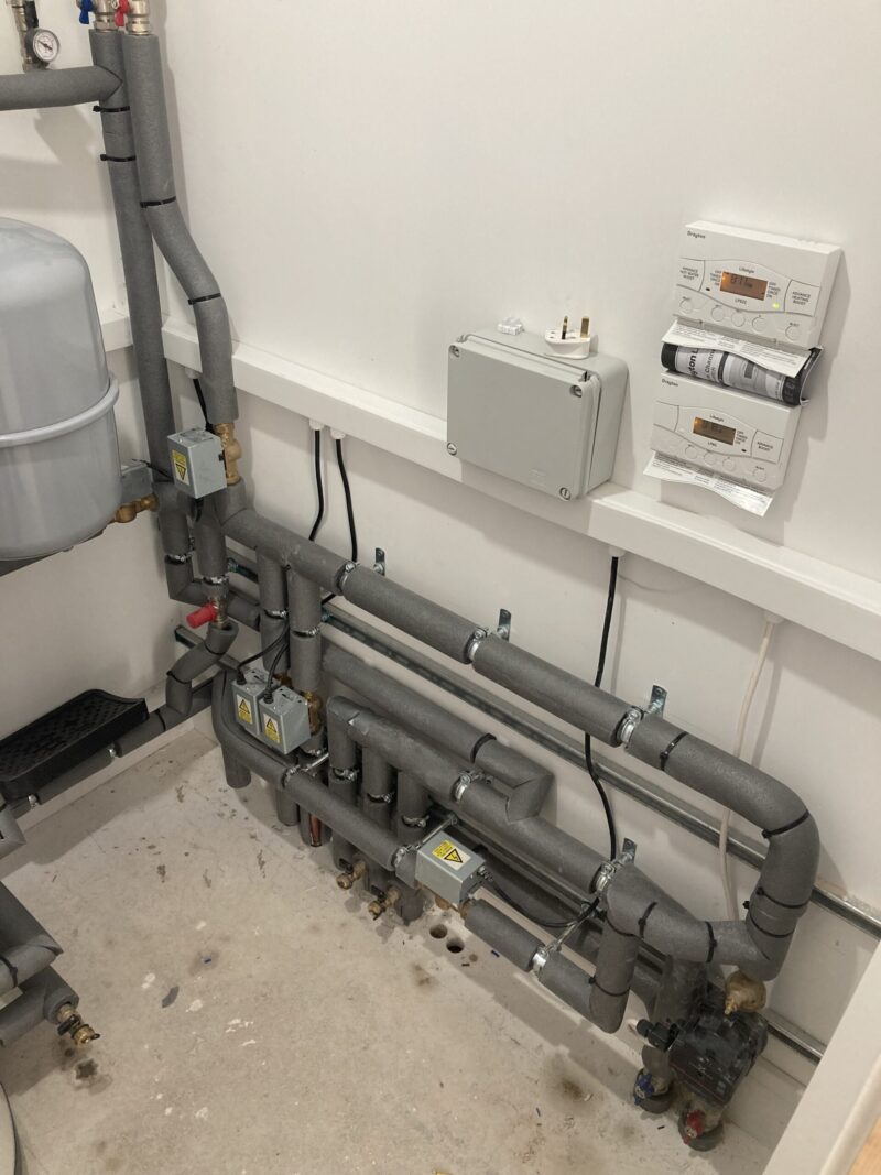 John Wallis – Newcastle Emlyn 5kw Vaillant Arotherm +